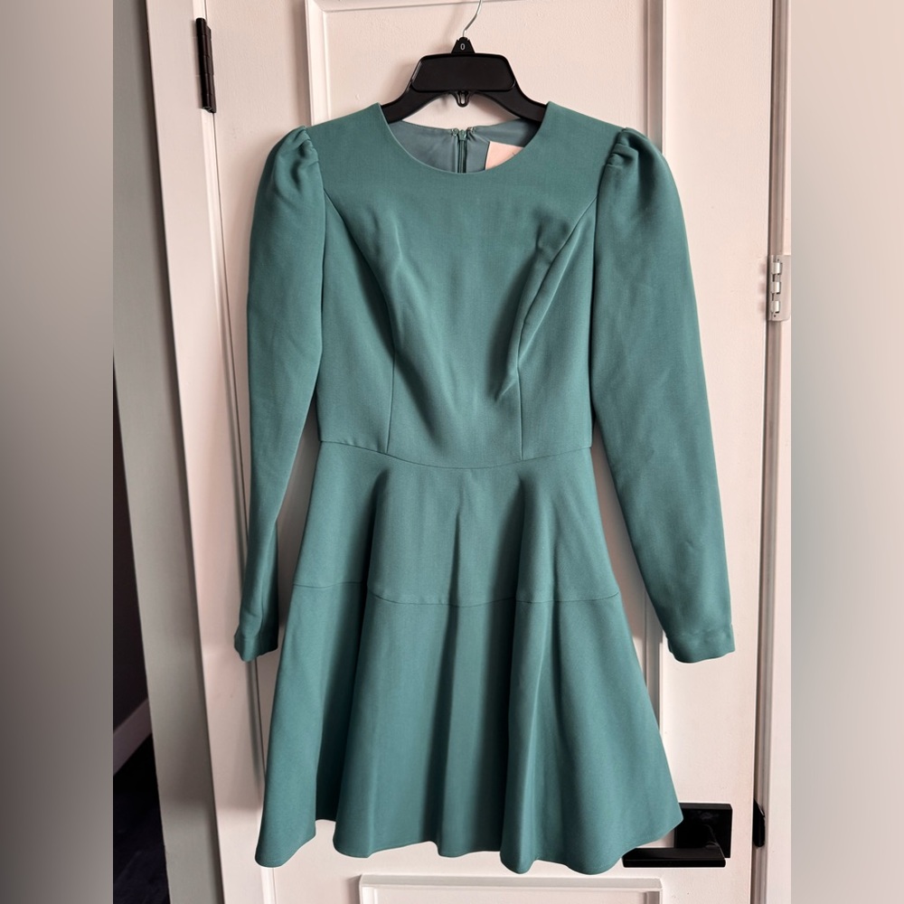 Gal Meets Glam Celeste Dress - Picture 2 of 3